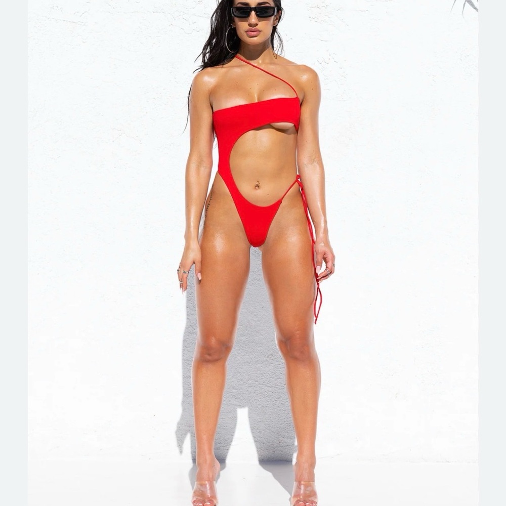 NWT Lips & Honey NAOMI 2.0 ONE PIECE SWIMSUIT - RED